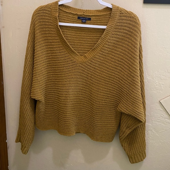 American Eagle Large Cropped Sweater - Picture 2 of 4